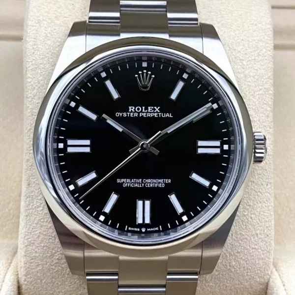 Rolex Oyster Perpetual 124300